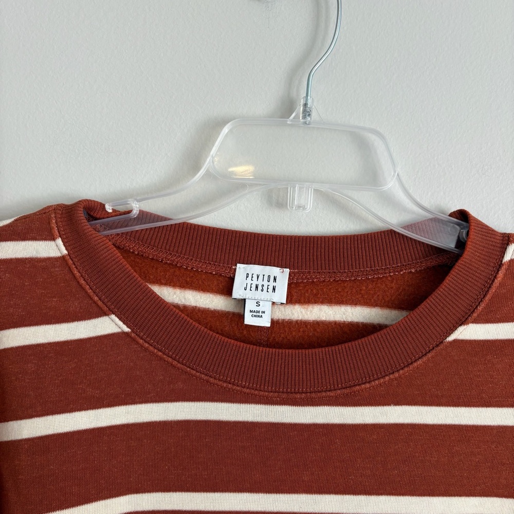 Peyton Jensen Long Fleece Striped Super Soft Rust and Cream Top - Picture 2 of 6
